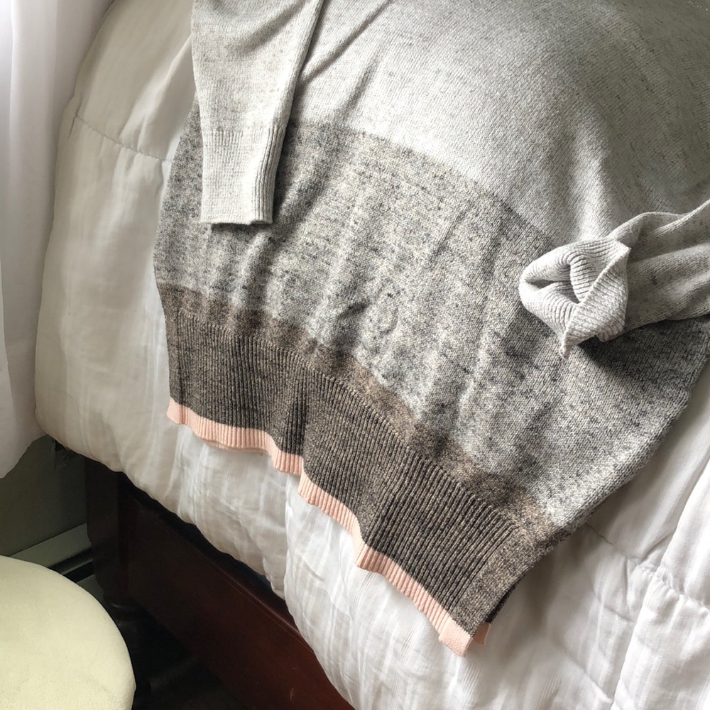 ♦️SOLD Gap Women’s Snap Turtleneck Tunic Sweater